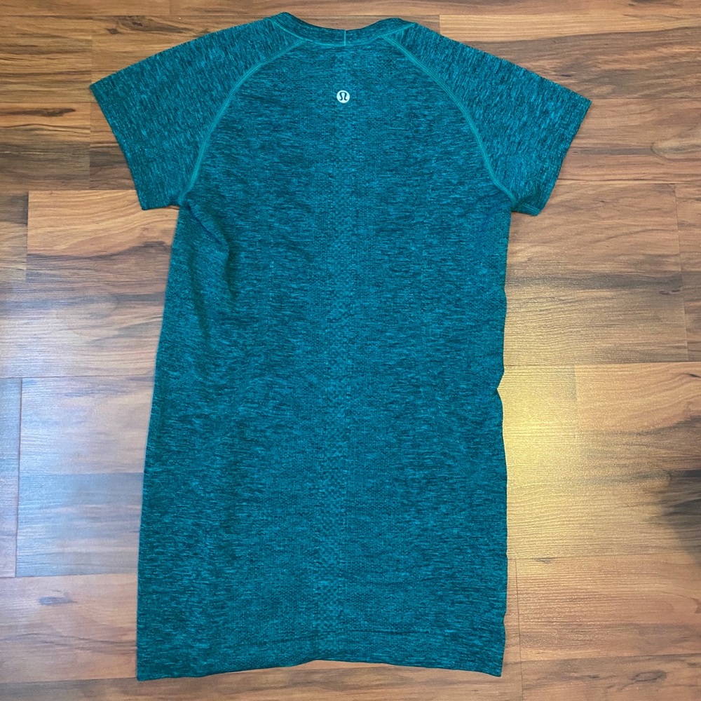 Lululemon Swiftly Tech Short Sleeve top